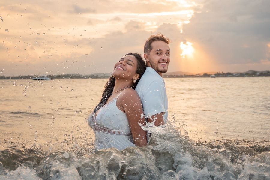 Ensaio de casal na praia